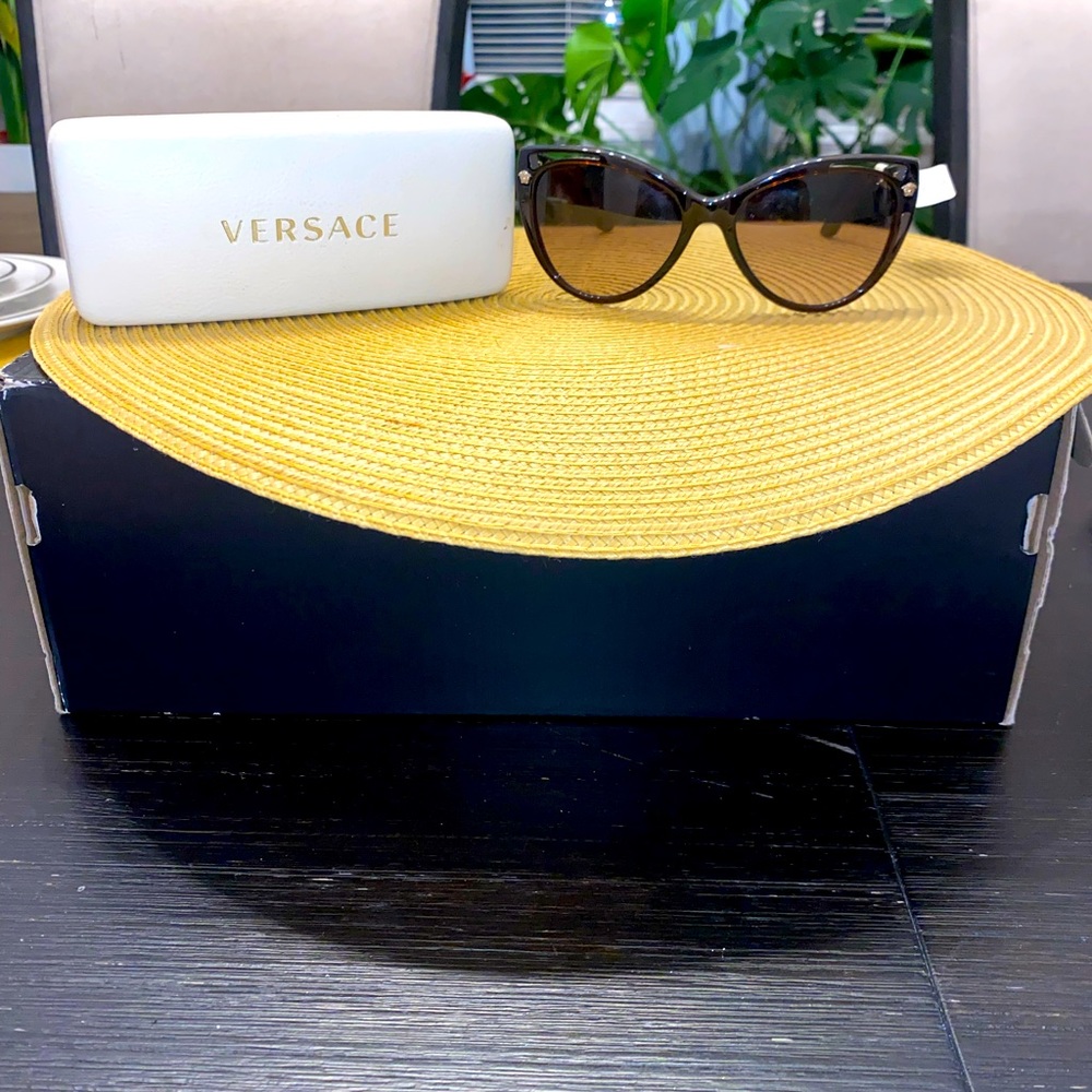 Versace - authentic sunglasses